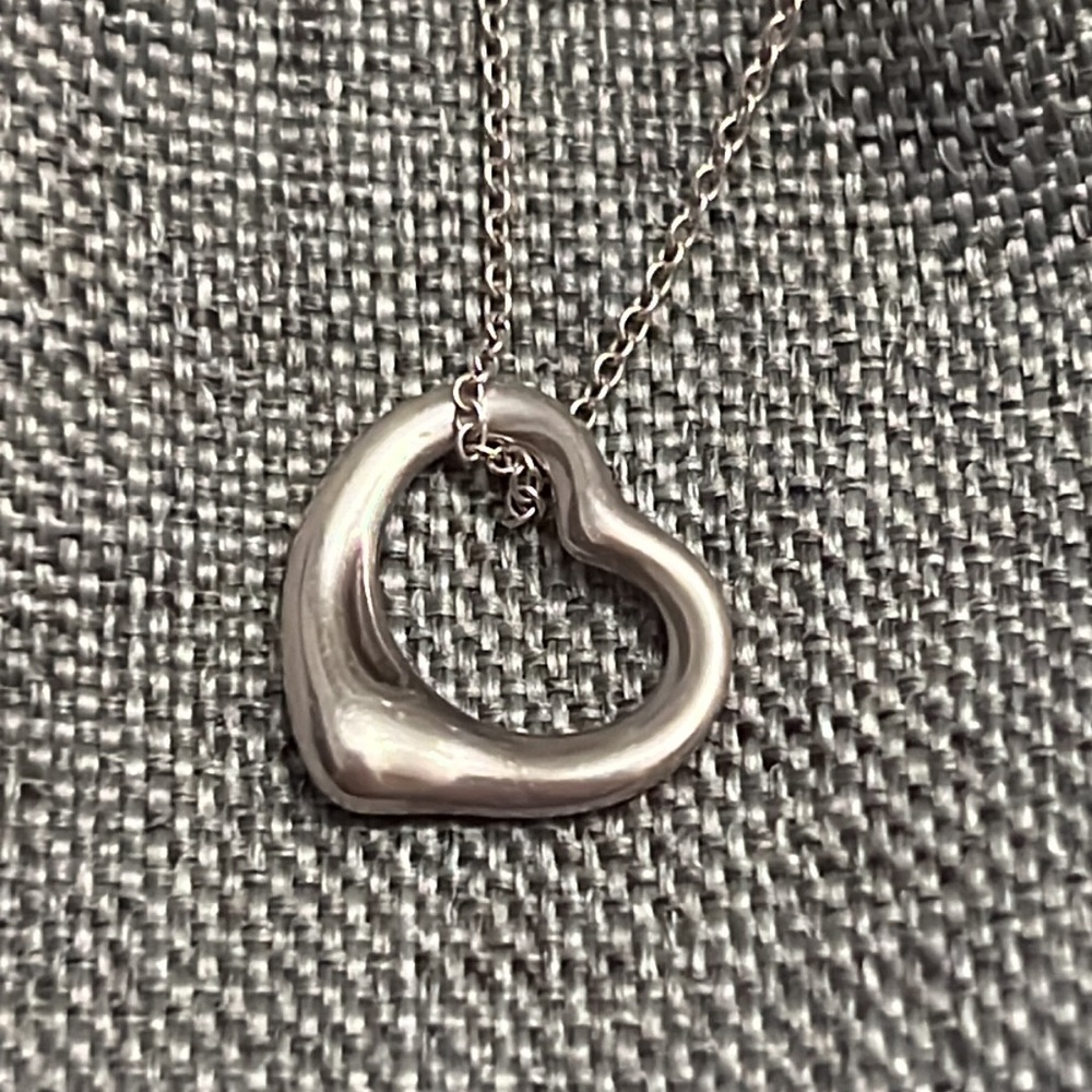 Tiffany & Co Open Heart Pendant (AUTHENTIC) - Picture 3 of 5